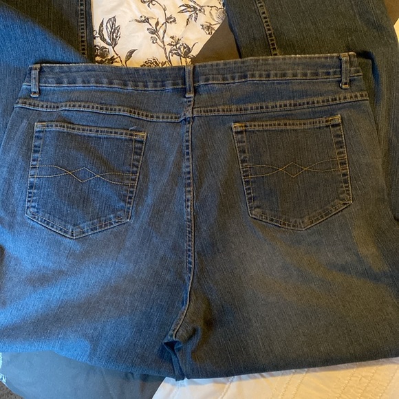 Faded Glory Women’s Jeans Size 22W Tall - Picture 2 of 5